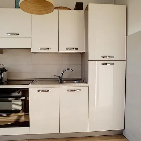 L'aiglon Airco In The Town Center For 4 By Sunset Apartment