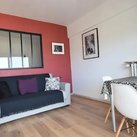 Apartment L'aiglon Airco In The Town Center For 4 By Sunset Antibes