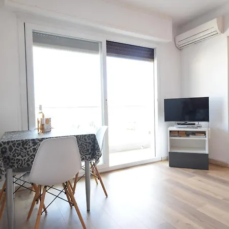 L'aiglon Airco In The Town Center For 4 By Sunset Apartment Antibes