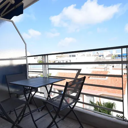 L'aiglon Airco In The Town Center For 4 By Sunset Apartment