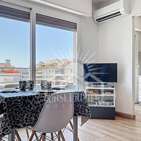 Apartment L'aiglon Airco In The Town Center For 4 By Sunset *